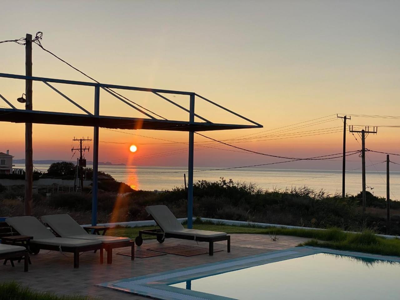 Cristelia Seafront & Pool Villa Lacónia Exterior foto