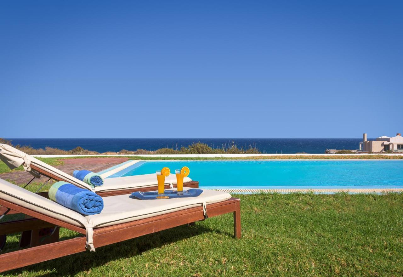 Cristelia Seafront & Pool Villa Lacónia Exterior foto